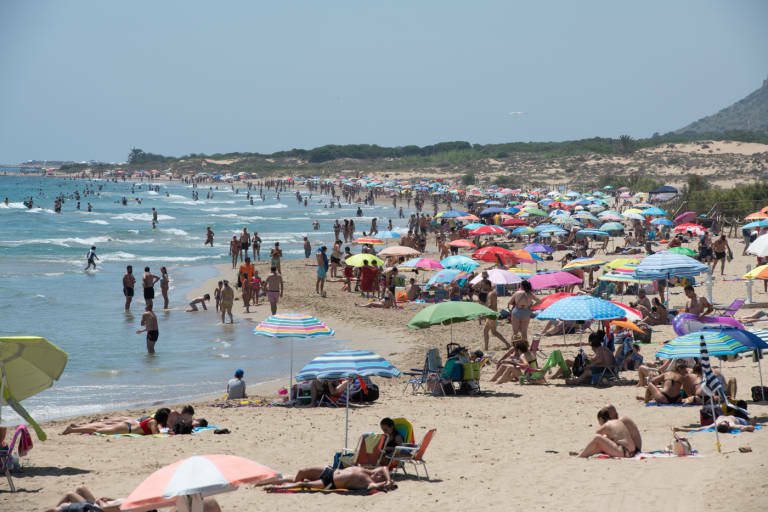  Playa del Carabassí. Foto. RAFA MOLINA